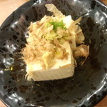 大阪 満マル - 冷ややっこ162円(2014.11.21)