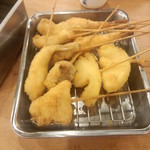 大阪 満マル - 串カツ盛合せ540円×２(2014.11.21)