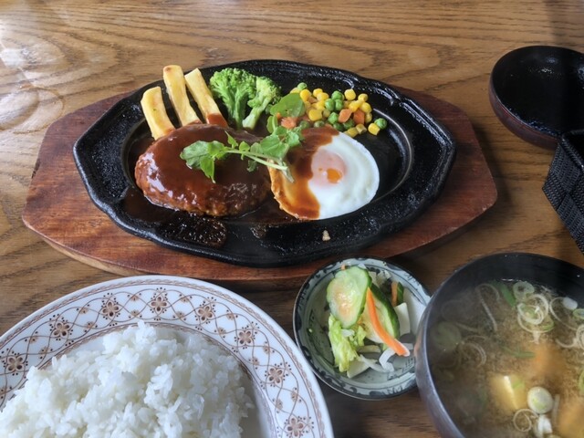 レストランスワン 磐城石川の揚げ物専門店｜福島県石川町で味わう絶品フライ