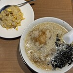 酒麺亭 潤 - ■中華そば＋半チャーハン¥1,040