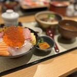 にぎり塚本鮮魚店 - 