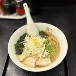 喜多方ラーメン 坂内 小法師 - 貝節塩ラーメン　980円　サービスライス無し