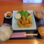 丸福 - カキフライ定食
