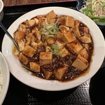 上海華龍 - 【2025.11.13(木)】麻婆豆腐定食の麻婆豆腐