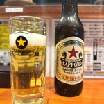 国民酒場 じぃえんとるまん - 瓶ビール（サッポロ赤星）：450円