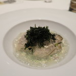 海水で軽く火を通したワシントン産真牡蠣の冷製　海水と柑橘のジュレ　岩海苔風味 (2014/11)