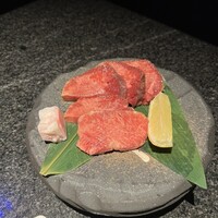 個室 和牛焼肉 吟 難波店 - 