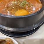 韓辛DELI - 卵が一部欄外へ（主婦失格）