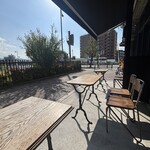 2eme MAISON - テラス席