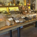 バルティザン ブレッドファクトリー - 店内