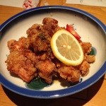 じどりや 穏座 - ｢地鶏とり鍋コース｣の淡海地鶏の油淋鶏（唐揚げ）。