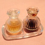 シェフス - 同じく、"醤油 & 酢"のカスターセット。