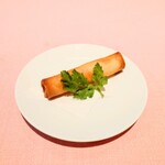 シェフス - ■ エビの春巻き、440円﻿
