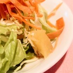 シェフス - "季節もの"の"薩摩芋"も添えられています。