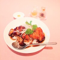 シェフス - ■ ランチ 2) パイコー丼、1,200円