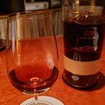 ミュージックバー 山渡 - 最後にダークラムをストレートで