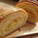 クロワッサン断面