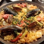 Bar Mar  Espana - 新鮮魚介のパエリア（1,880円）