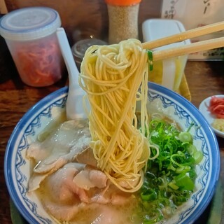 博多とんこつ 天神旗_1