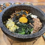 韓国料理 ホンデポチャ - 石焼ビビンパ