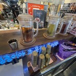 韓国料理 ホンデポチャ - お茶はセルフサービス