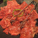 焼肉レストラン 八坂 あら川 - 和牛カルビとロース