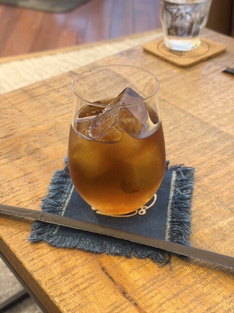 仙北町のカフェ Bar West38 &ndash; 落ち着く雰囲気と多彩なドリンクでリラックス