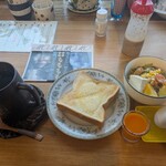 観光喫茶もももも - 料理写真:モーニングセット 950円　(2025.11)