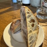 gak - 付け合わせのパン