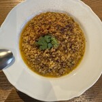 gak - ームングダル（緑豆）のちょっとスパイシーなスープパクチー添えー