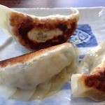 中華食堂 かどや - 餃子は3個で210円