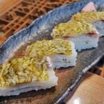 小田原おでん本店 - あじのおし寿司