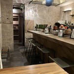 サンドイッチとワイン 憂鬱な木曜日 - 