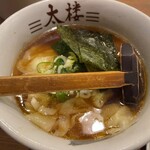 中華麺・飯 太楼 - ワンタン麺