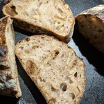 MITAKI PAIN - カンパーニュの断面