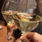 迎帆楼 - ドリンク写真:最初はシャンパンでかんぱ〜い♪