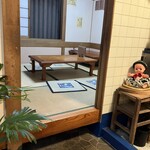 いわもと - 座敷席はこんな感じで３部屋あります