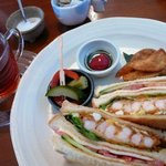 ”和”taste　casual　french　月和花 - 