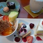 ”和”taste　casual　french　月和花 - 