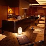 鉄板焼 桂 - 高級感ある店内