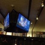kyuushuunecchuuya - 店内のテレビではチャゲ＆飛鳥のライブが流れてます。