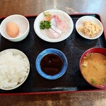 Matagi Chaya - 目的のモーニングがあるので
                      
                      ●モーニングごはん　650円
                      
                      を注文してみた
                      
                      これはもう、刺身定食だろ〜❗️（笑）
                      それが650円なのか❗️
                      
                      と言いたくなる内容だった