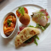 レオーネ・マルチアーノ - 