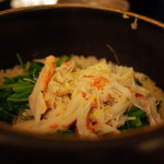 日本料理 晴山 - 越前蟹と芹の土鍋炊きご飯