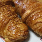 メゾンカイザー - クロワッサン　ナッツ入りクロワッサン