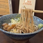 岐阜の酒と岐阜の肴 そば居酒屋 楽 - 岐阜の冷やしたぬきそば