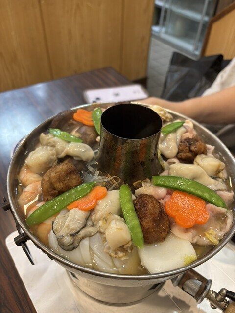 ほうこうなべ 昔から行ってるほうこう鍋』by ミシュランgest : はとや - 神戸/中華