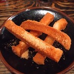 薄利多賣半兵ヱ - 食パン耳揚げ：これで99円！