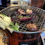 酔笑苑 - 牛レバ炙りはよく焼いて食べましょう(大嘘)