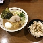 ら～めん のとやま - 料理写真:
